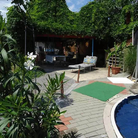 Ilona Guest house *